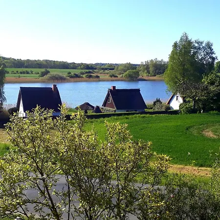 Am Papensee * Hohen Sprenz